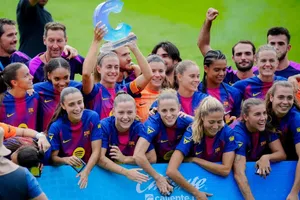 Afición de América arropa a jugadora del Barcelona que golpeó a Charlyn Corral