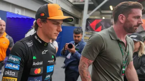 Óscar Piastri acepta "error simple y tonto" en el Gran Premio de Azerbaiyán