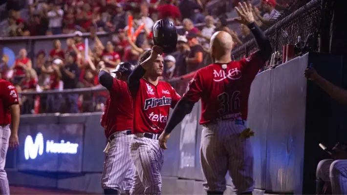 Piratas gana en casa y acorta distancia con los Guerrero