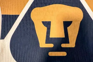 ¡Enorme gesto! Pumas busca aficionado que ayudó en tragedia del Puente de La Concordia