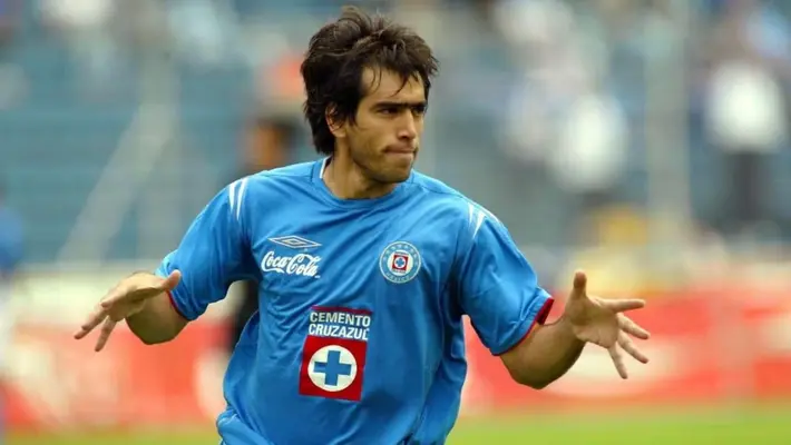 ¡Interesante! Chelito Delgado ‘emula’ a Javier Hernández en redes sociales