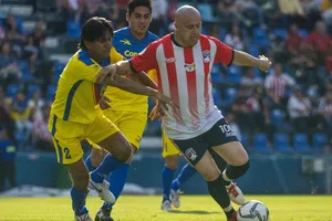 Bofo Bautista se burla de América tras victoria de Chivas en Clásico Nacional