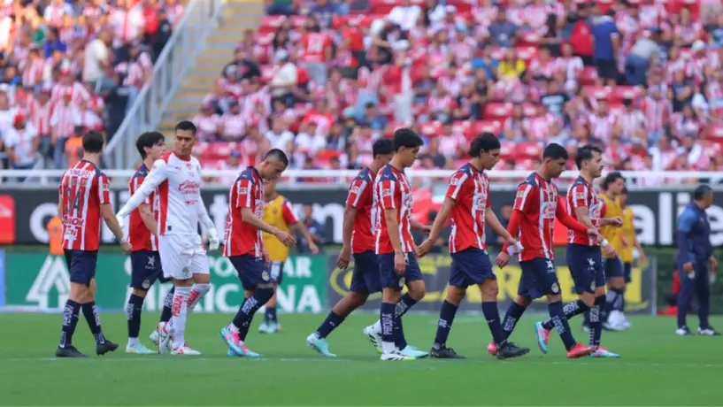 Chivas viaja sin dos de sus figuras para duelo contra Xolos