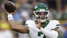 Justin Fields será titular ante los Dolphins tras salir del protocolo de conmociones