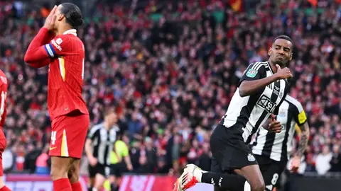 ¡Confirmado! Liverpool rompe el mercado con llegada de Isak procedente de Newcastle