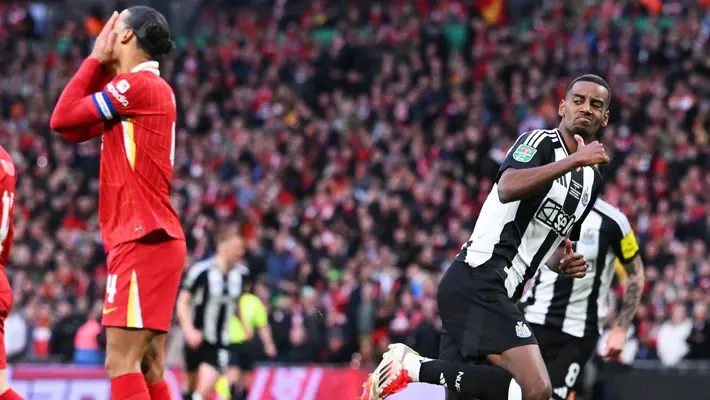 ¡Confirmado! Liverpool rompe el mercado con llegada de Isak procedente de Newcastle