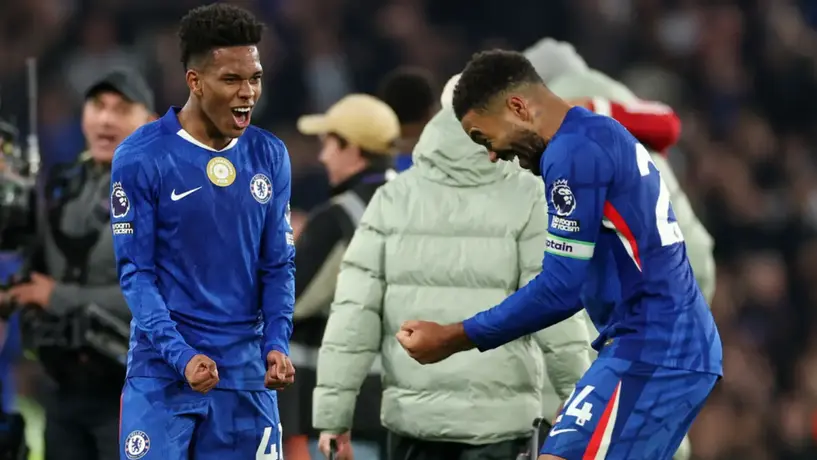 Chelsea vence agónicamente a Liverpool con gol de Estevao