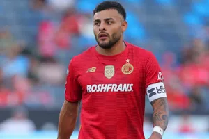 ¿Cuñada o esposa? El polémico video en el Cruz Azul vs Toluca que señalan a Alexis Vega