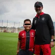 ¡Los sueños se cumplen! Atlas encuentra al pequeño niño que lloró en el partido ante América
