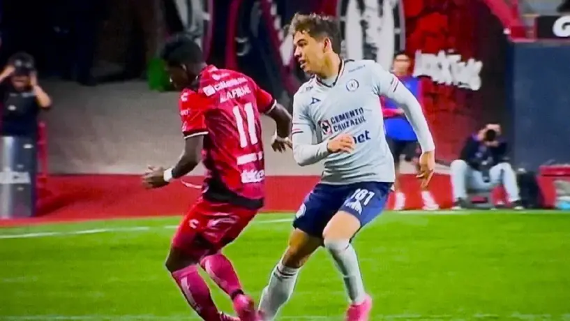 Cruz Azul analiza meter protesta por expulsión de Jorge Rodarte ante Xolos de Tijuana
