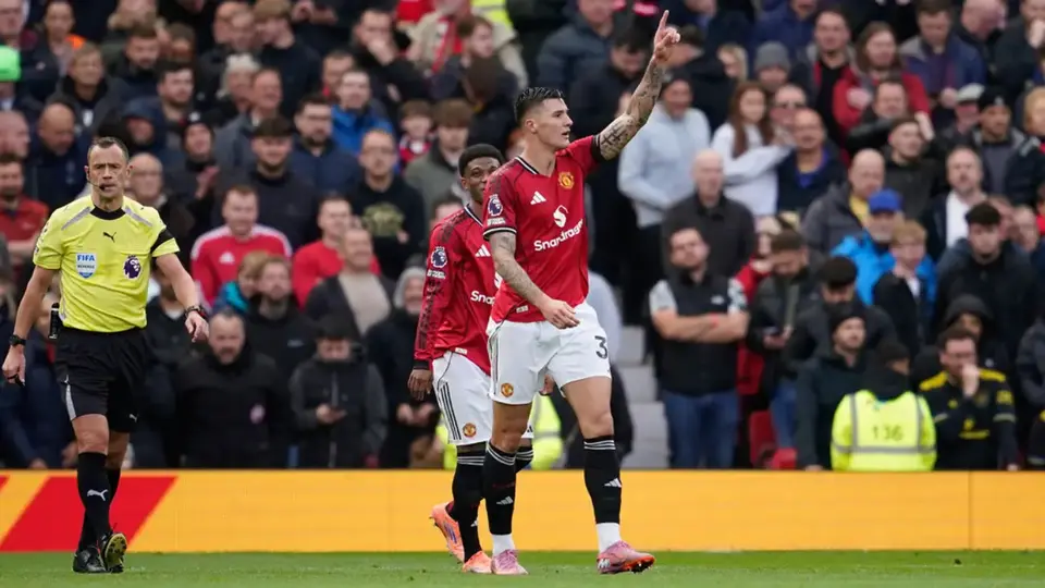 Manchester United respira con contundente victoria sobre Sunderland en Premier League