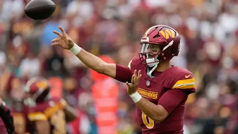 Mariota y una renovada ofensiva de los Commanders superan a los Raiders