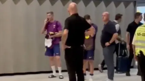 Jugadores del FC Barcelona abandonaron el Johan Cruyff sin cambiarse ni bañarse