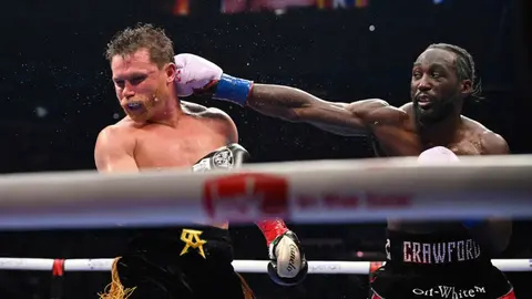 Canelo Álvarez rompe el silencio tras caer ante Crawford: “Mi cuerpo no respondió”