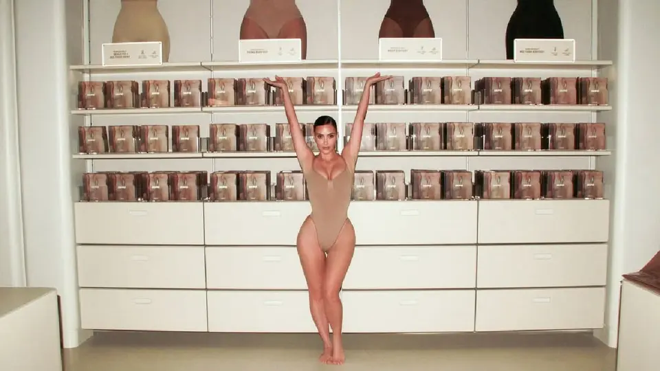 Kim Kardashian trae su ropa interior inclusiva a México