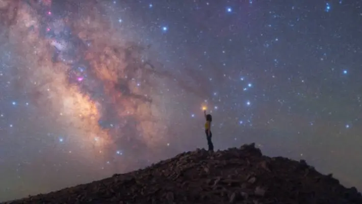 ¡Octubre 2025: Superluna de Cosecha, lluvias de meteoros y conjunciones planetarias!