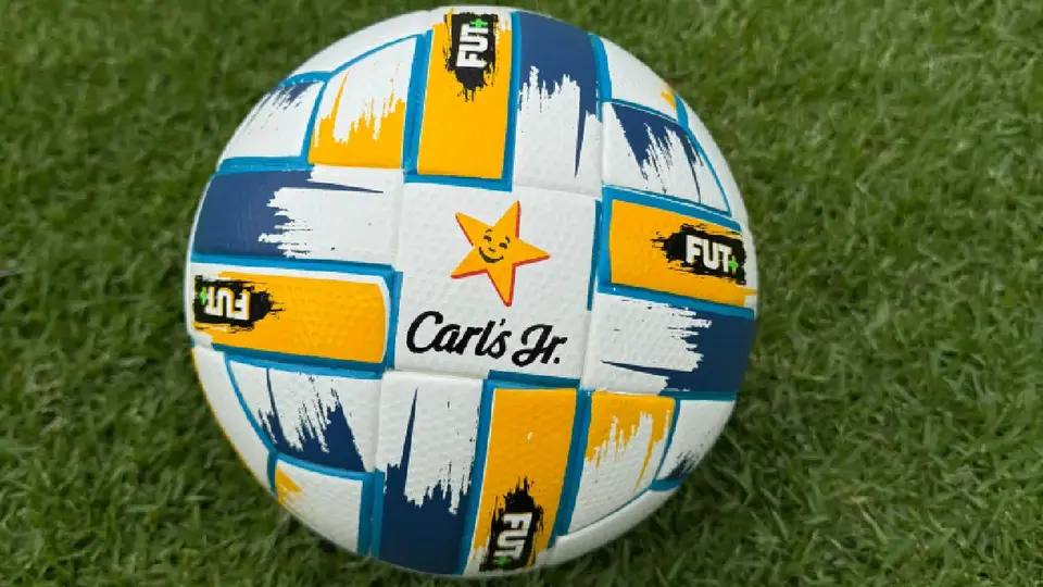 Carl’s Jr. arma la cascarita entre amigos con sabor a América
