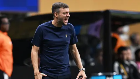 Pese a 'fracaso' en Cruz Azul y Porto, aficionados en Argentina piden a Martín Anselmi