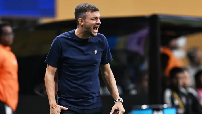 Pese a 'fracaso' en Cruz Azul y Porto, aficionados en Argentina piden a Martín Anselmi