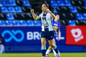 Charlyn Corral se mantiene en la cima del ranking de goleadoras de la IFFHS