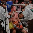 ¿Se acerca su adiós? Canelo Álvarez pospone su regreso al ring por una lesión