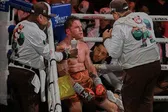 ¿Se acerca su adiós? Canelo Álvarez pospone su regreso al ring por una lesión