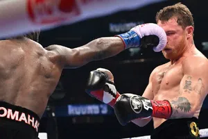 “Canelo solo ganó tres asaltos”: Lennox Lewis cuestiona las tarjetas y respalda el dominio de Terence Crawford