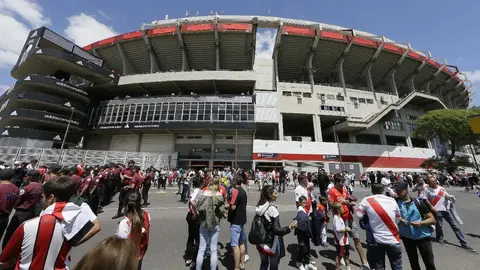 Monumental blindado tras el escándalo en Avellaneda: River–Libertad con más de mil policías y controles extra