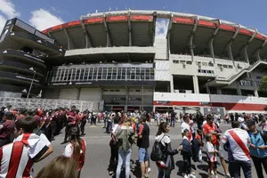 Monumental blindado tras el escándalo en Avellaneda: River–Libertad con más de mil policías y controles extra