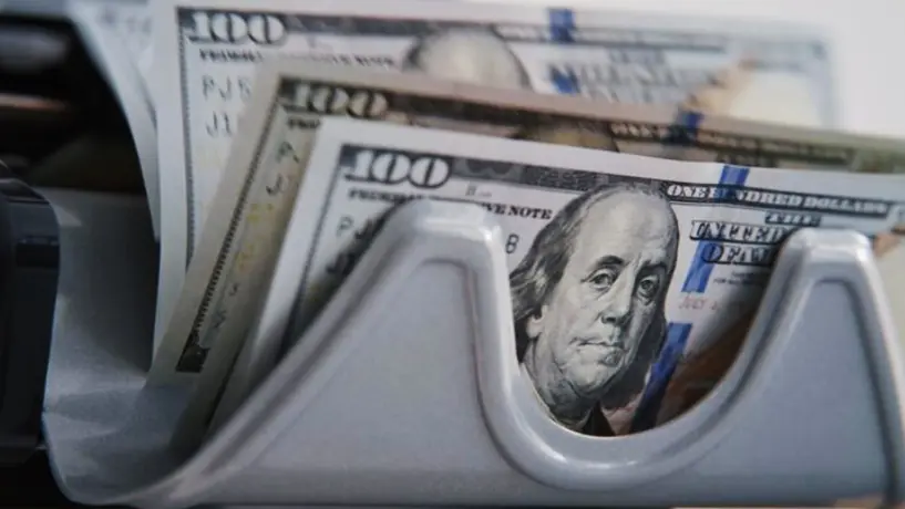 ¿Cambiarás dólares? El peso se mantiene estable este jueves 2 de octubre