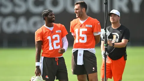 Cleveland Browns anuncian a su mariscal de campo titular