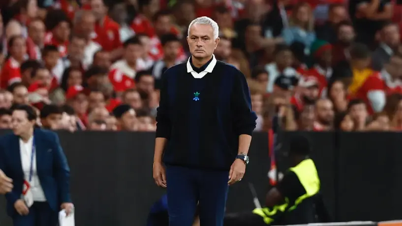 ¡Edson Álvarez se queda sin técnico! Fenerbahçe despide a José Mourinho