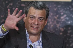 Mauricio Sulaimán exige frenar especulación tras la deportación de Julio César Chávez Jr