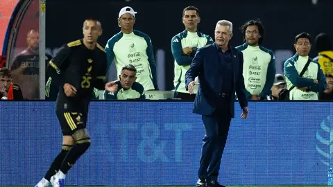 Álvaro Morales explota contra Fernando Schwartz, jefe de prensa de la Selección Mexicana