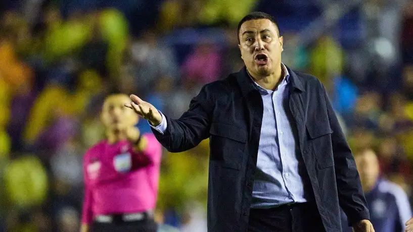 André Jardine le manda un 'mensajito' a Efraín Juárez: "Hay que mantener la calma"