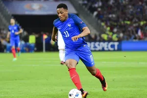 Antony Martial ya viaja rumbo a México y afición de Rayados se emociona