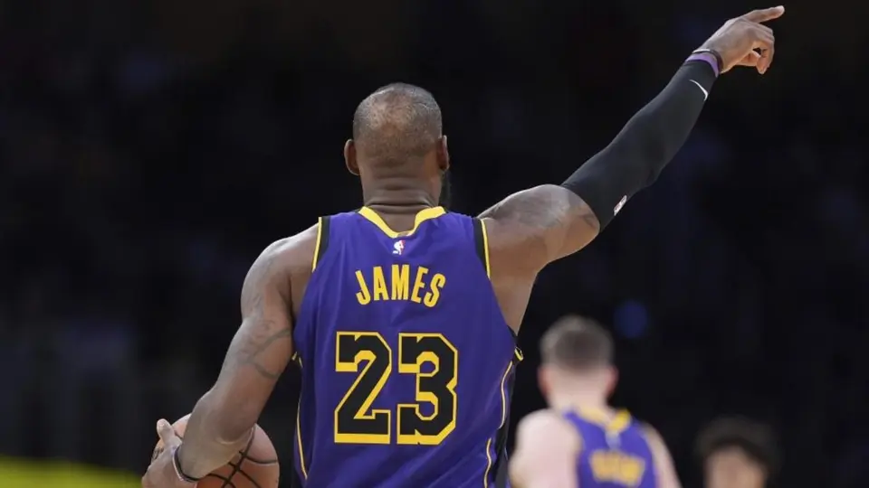 ¿Se acerca el retiro? LeBron James manda un enigmático mensaje en redes sociales