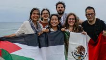 Confirman que hay seis mexicanos en la Flotilla Global Sumud interceptada por Israel