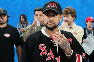 ¿Les echó la sal? Neymar aseguró la victoria de Chiefs sobre Chargers previo al inicio del juego