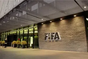 Oficial: Jugador de América es suspendido un año por FIFA