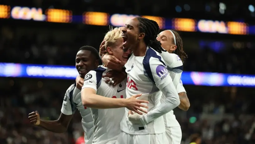 Con autogol tempranero, Tottenham venció a Villarreal en el inicio de Champions League