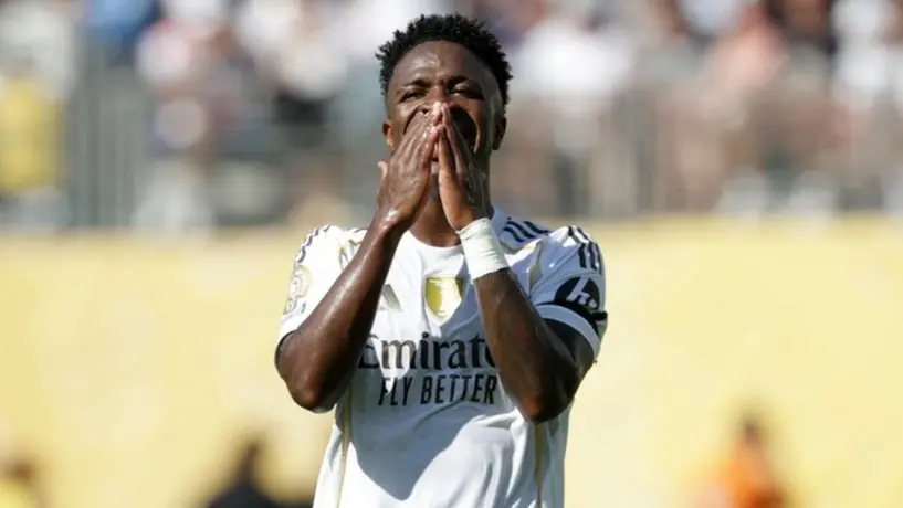 ¿Ya no lo quieren? Vinicius Jr. es banca en el debut del Real Madrid en Champions League
