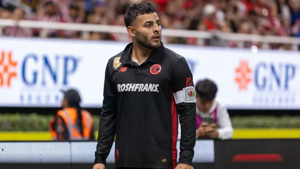 Antonio Mohamed sobre Alexis Vega ante Chivas: "Entre más lo abuchean, mejor juega"