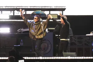 Hello! Pep Guardiola 'sorprende' en el concierto de Oasis en Ciudad de México