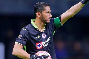 Yosgart Gutiérrez se despide de J.J. Corona: "Hoy se va uno de los mejores"