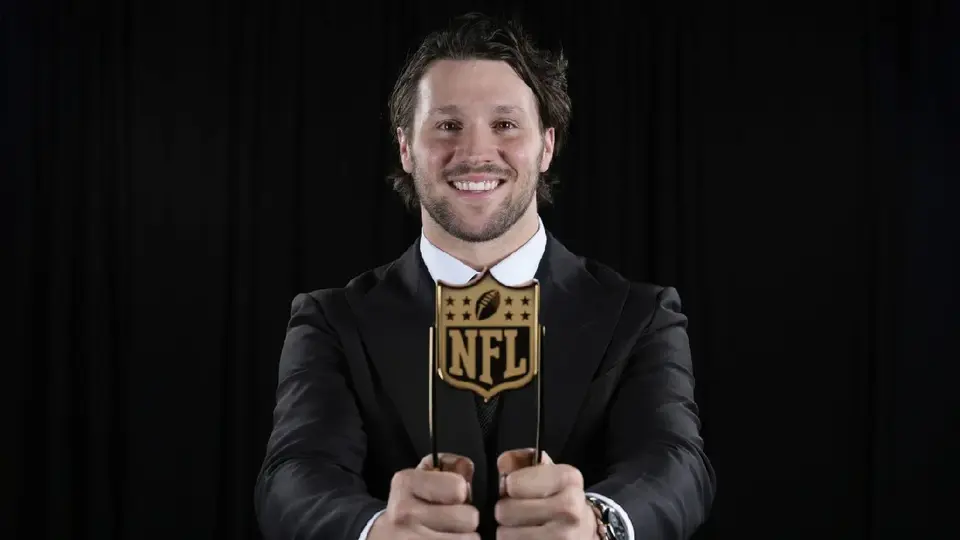 NFL 2025: ¿Quiénes son los jugadores favoritos para llevarse el MVP de la temporada regular?