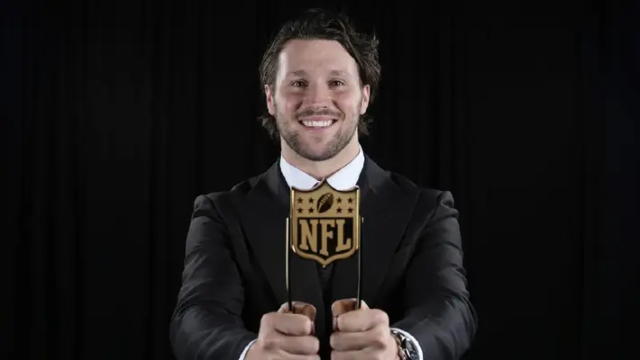 NFL 2025: ¿Quiénes son los jugadores favoritos para llevarse el MVP de la temporada regular?