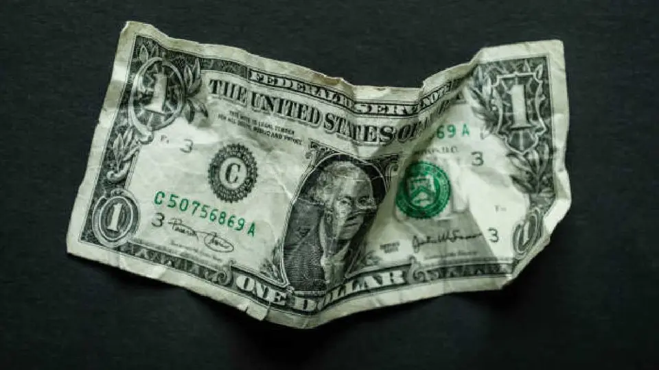 Precio del dólar hoy martes 26 de agosto: El peso mexicano gana algunos centavos
