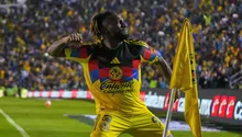 Allan Saint Maximin se engancha con un aficionado y se burla de Pumas tras el Clásico Capitalino