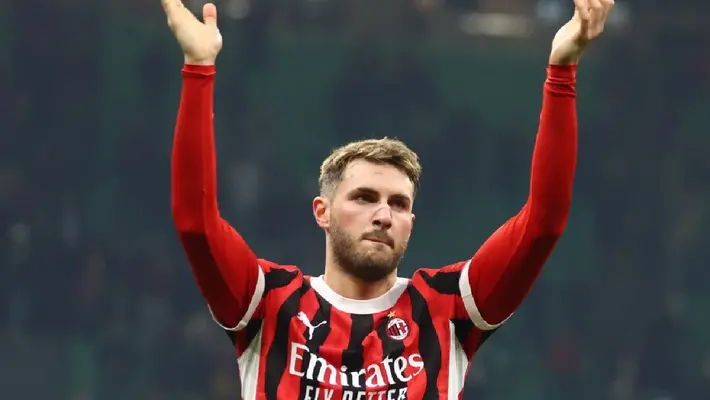 Zlatan Ibrahimovic fue clave para la permanencia de Santi Giménez en el AC Milan